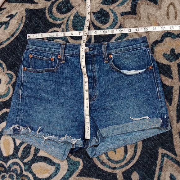 Levi's white oak cone denim high rise denim shorts womens sz 31 - Picture 6 of 10